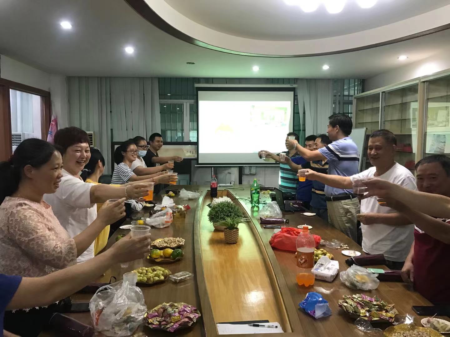 东莞市雨贝橡胶科技有限公司-员工生日会